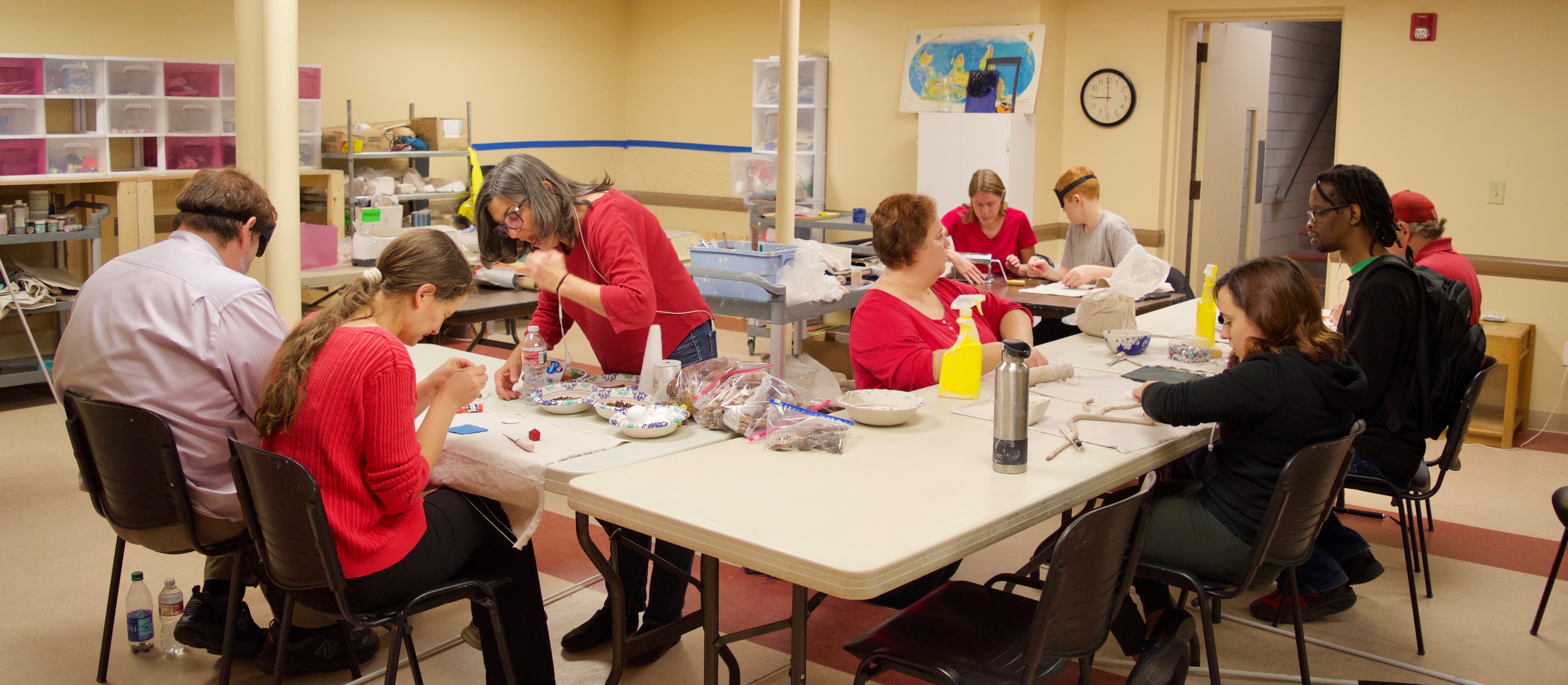 rt teacher Ann Cunningham works with seniors and ITP students